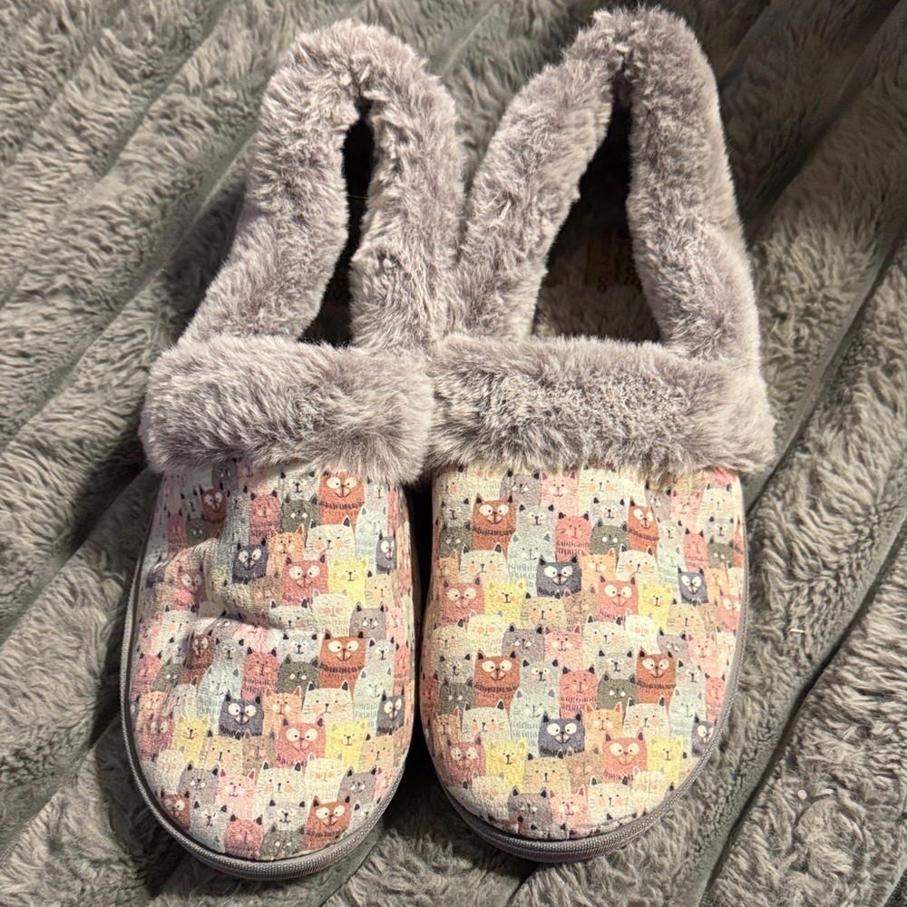 BOBS Cat House Shoes size 10